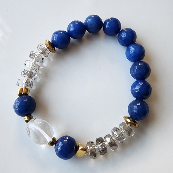 Elegant Blue and Gold Beaded Bracelet - Picture 4 of 4